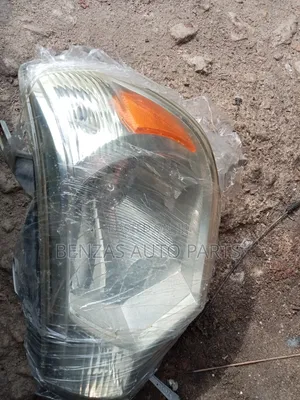 Toyota Tacoma 2013 Headlight Replacement