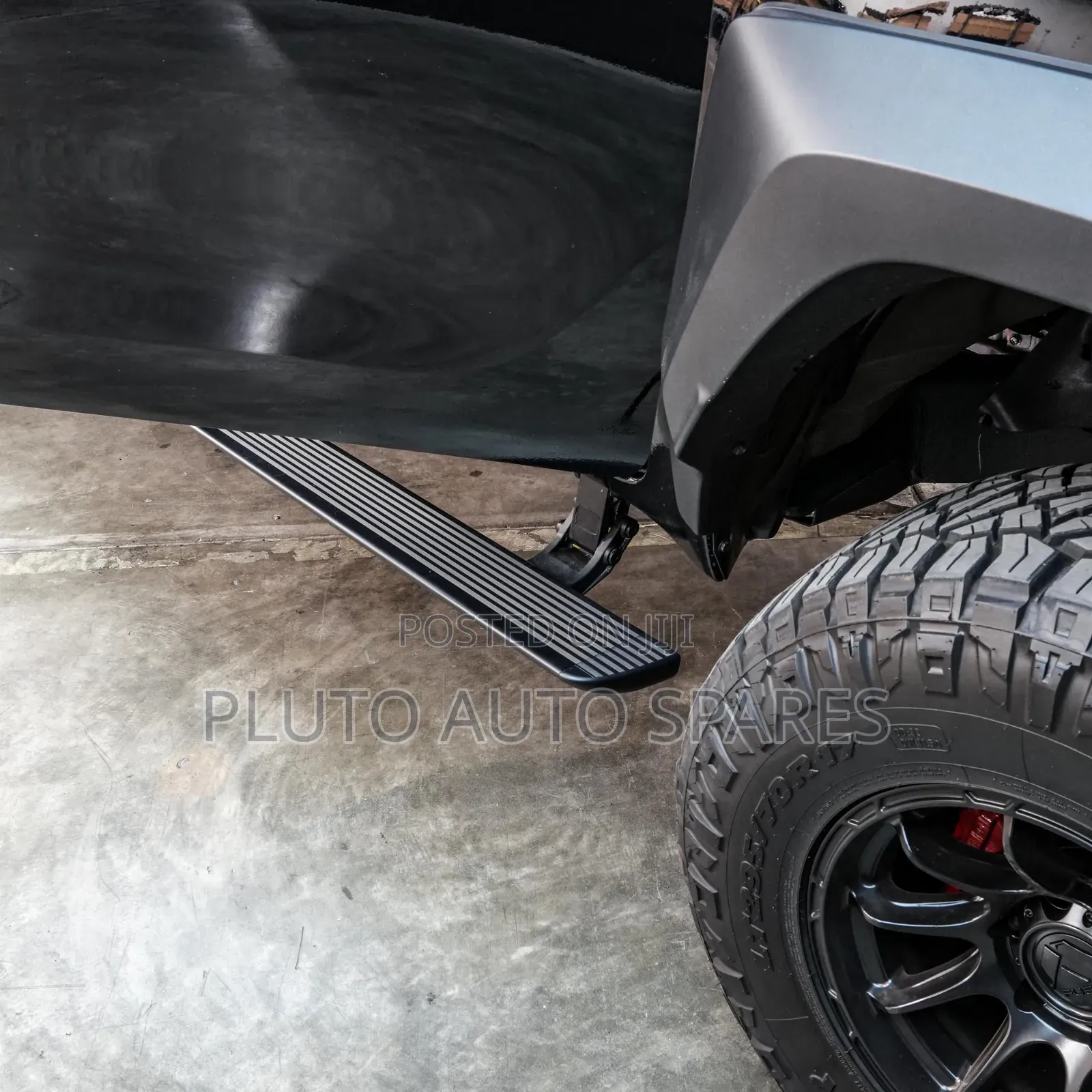 Automatic Foldable Side Step Hilux