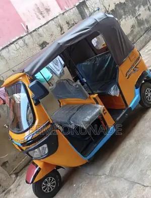 TVS King Deluxe Plus iTouch Start 2021 Yellow