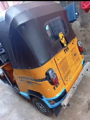 TVS King Deluxe Plus iTouch Start 2021 Yellow