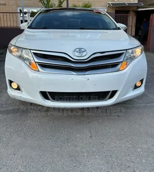 Toyota Venza LE AWD 2013 White