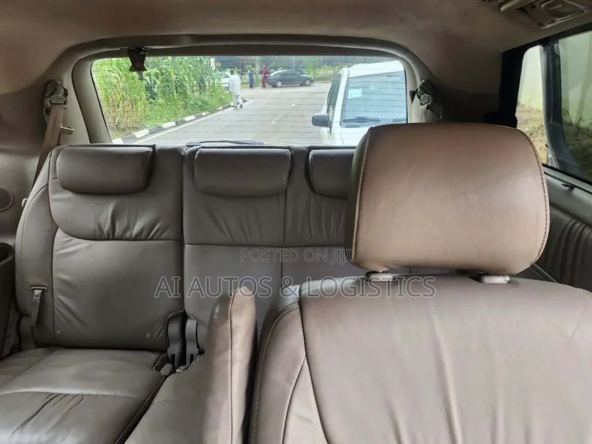 Toyota Sienna XLE 2008 Gold