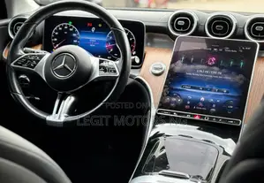 Mercedes-Benz GLC-Class GLC 300 2024 White
