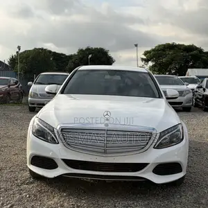 Mercedes-Benz C300 2016 White