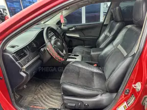 Toyota Camry SE 4dr Sedan (2.5L 4cyl 6A) 2013 Red