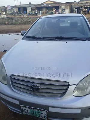 Toyota Corolla 2004 Silver