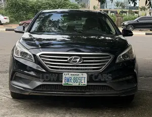 Hyundai Sonata Limited Sedan FWD (2.4L 4cyl 6A) 2017 Brown