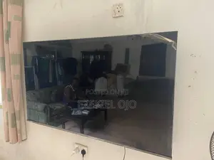 Hisense Smart TV 65 Inches