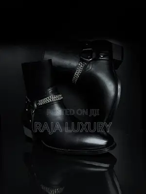 FDCP Stylish Cuban Heel Sleeky Ankle Boots