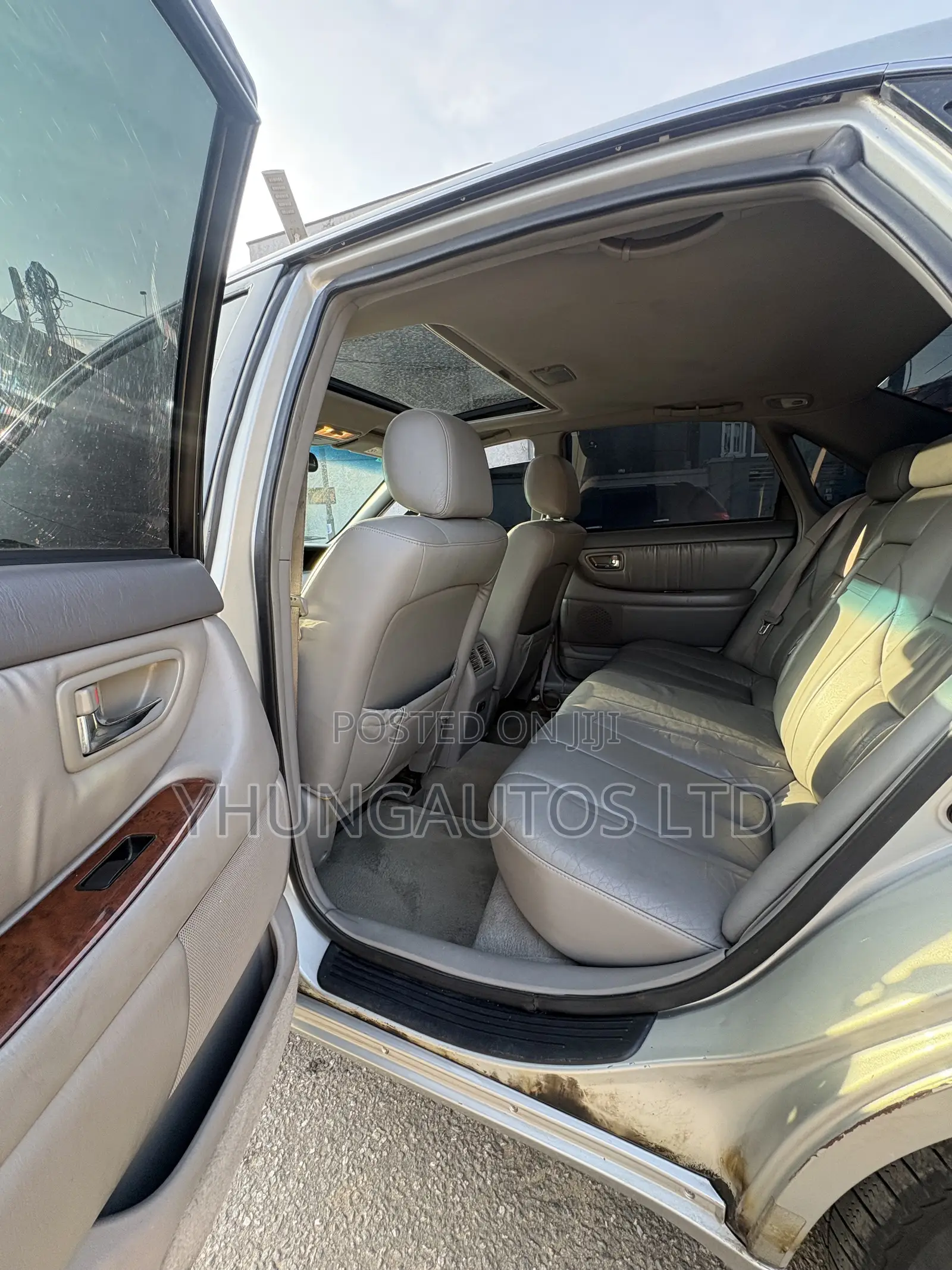 Toyota Avalon XL 2004 Silver