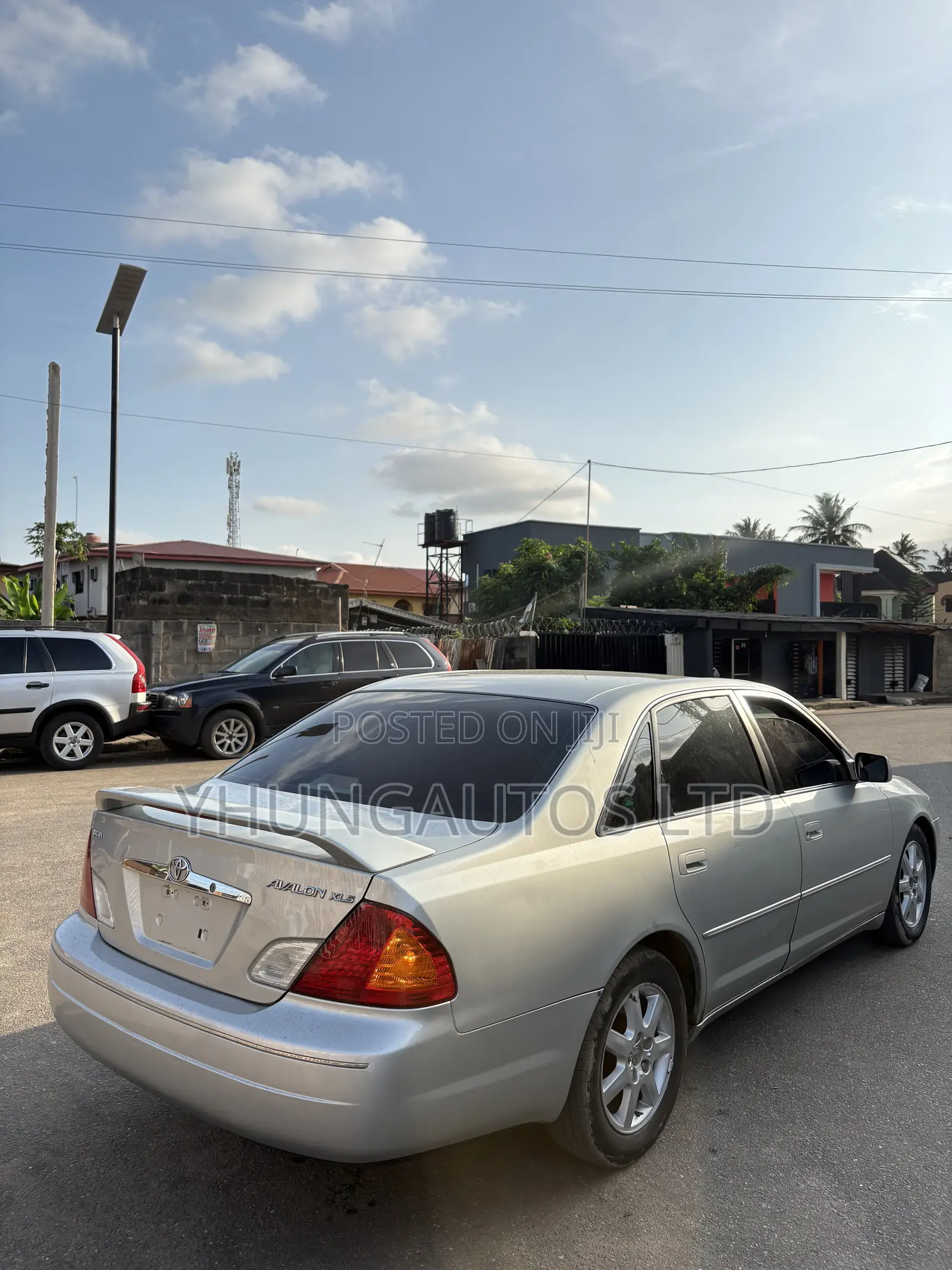 Toyota Avalon XL 2004 Silver