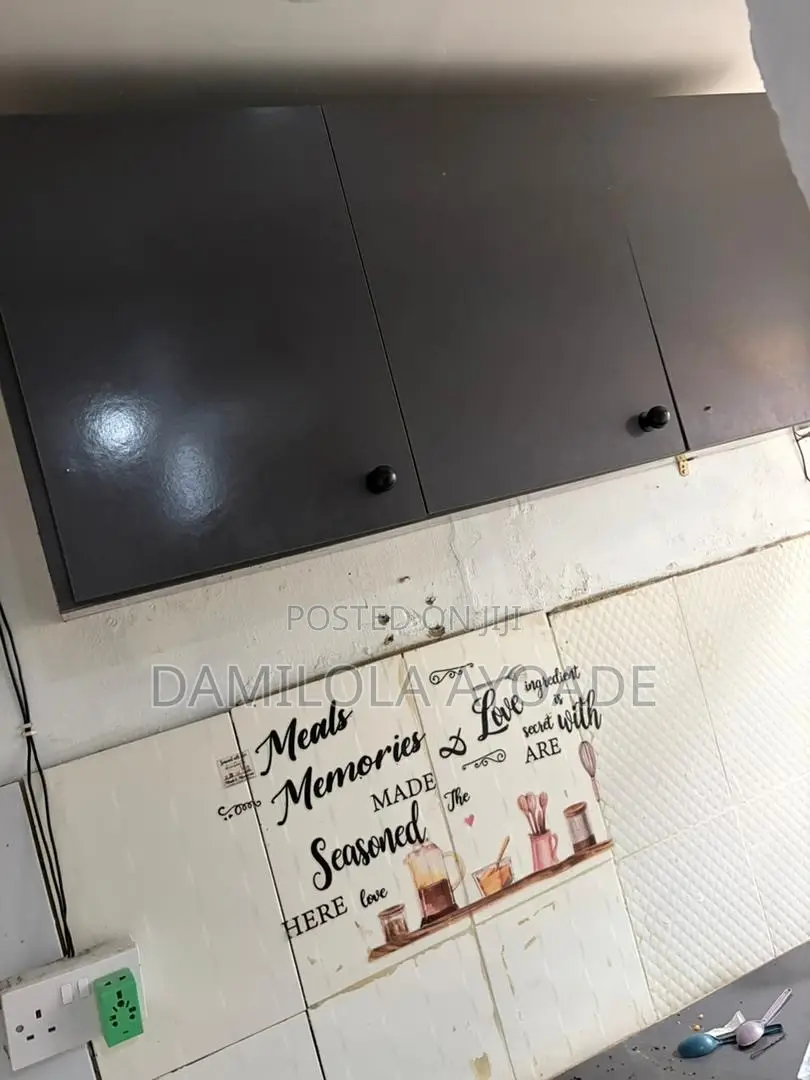 Kitchen Cabinet