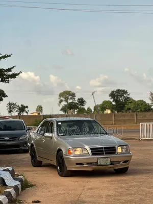 Mercedes-Benz C230 1998 Gold