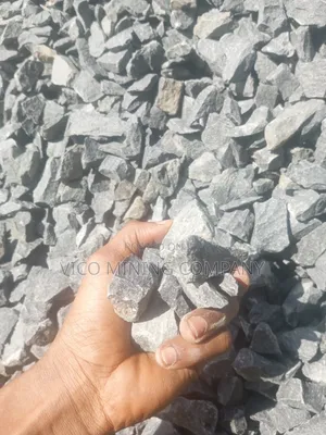 3/4 Chippings Pay on Delivery 20/30 Tons Deliver 100 Trips Weekly