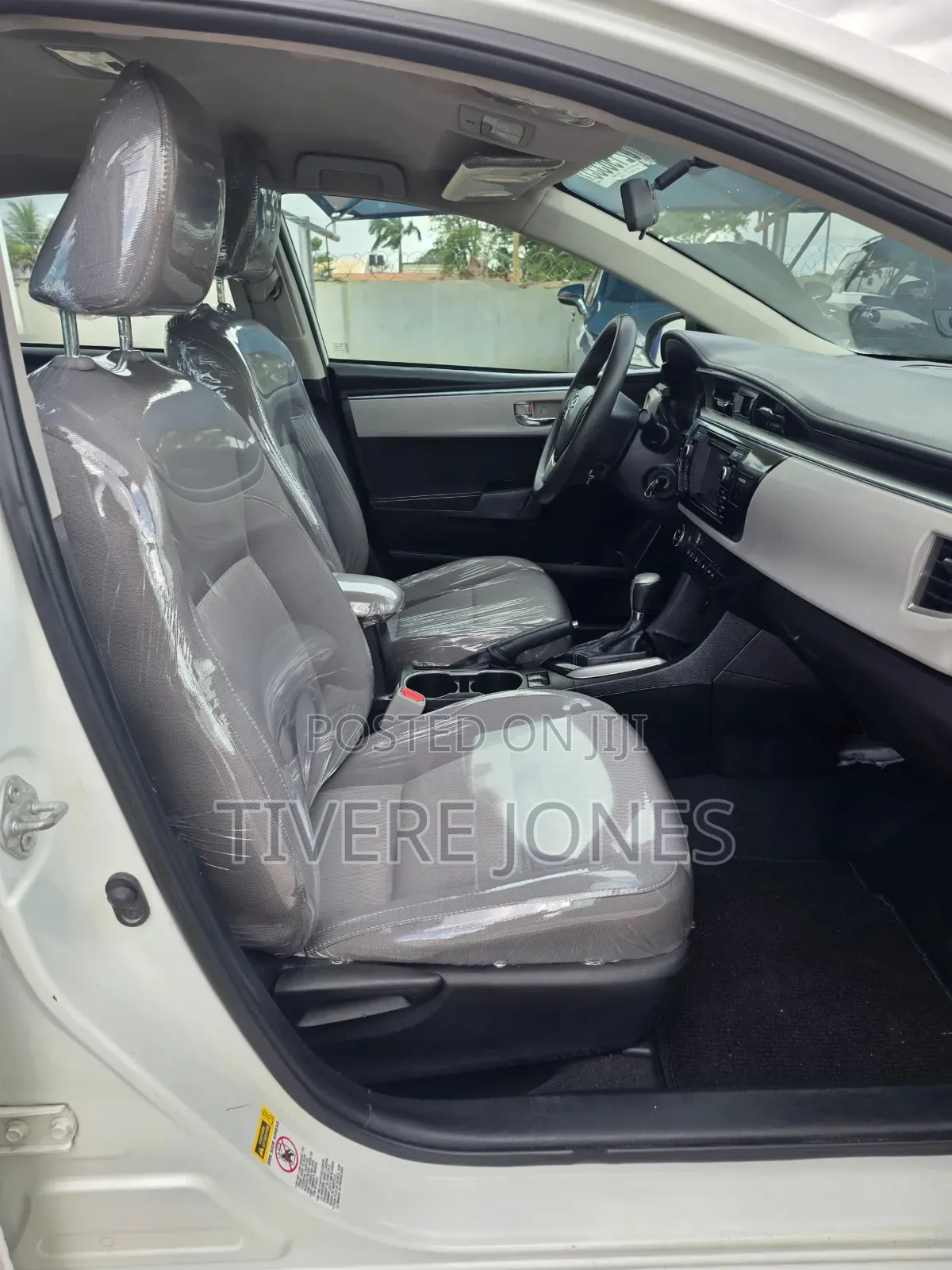 Toyota Corolla 2014 White