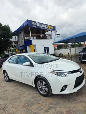 Toyota Corolla 2014 White