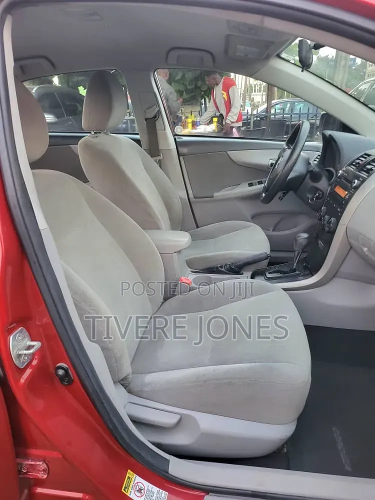 Toyota Corolla 2012 Red
