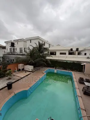 1bdrm Apartment in Lekki Phase 1 for rent