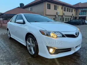 Toyota Camry 2014 White