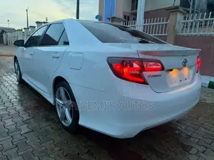 Toyota Camry 2014 White