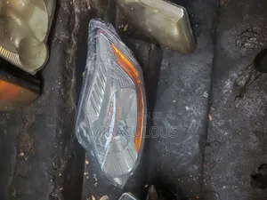 Headlight Ford Kuga