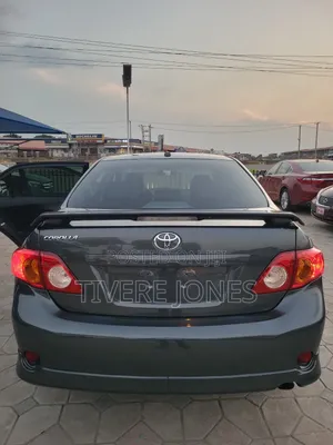 Toyota Corolla 2009 Gray