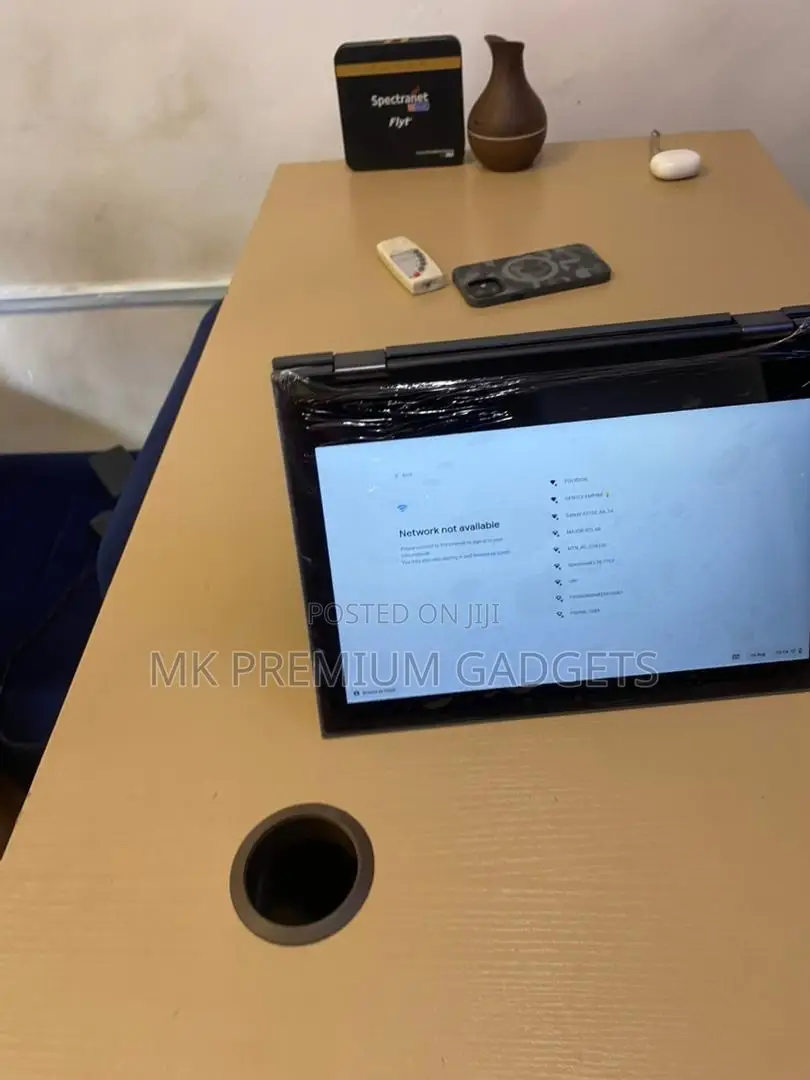 Laptop Lenovo 100e 4GB Intel SSD 32GB