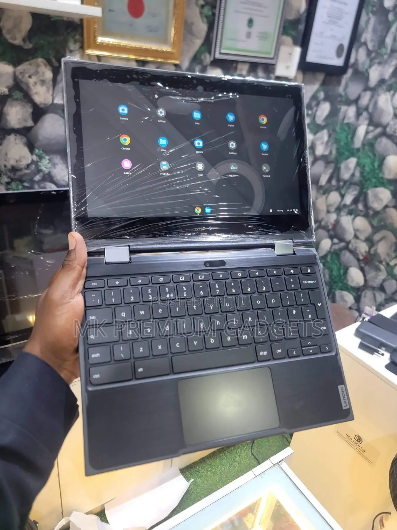 Laptop Lenovo 100e 4GB Intel SSD 32GB