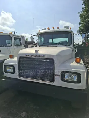 Tokunbo Spring Suspension RD Mack Ten Tyres Head Truck Superb Engine