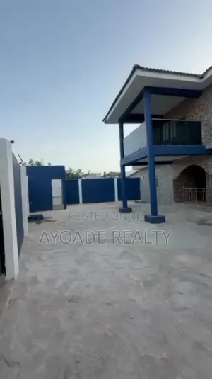 10bdrm Mansion in Atican, Ado / Ajah for sale