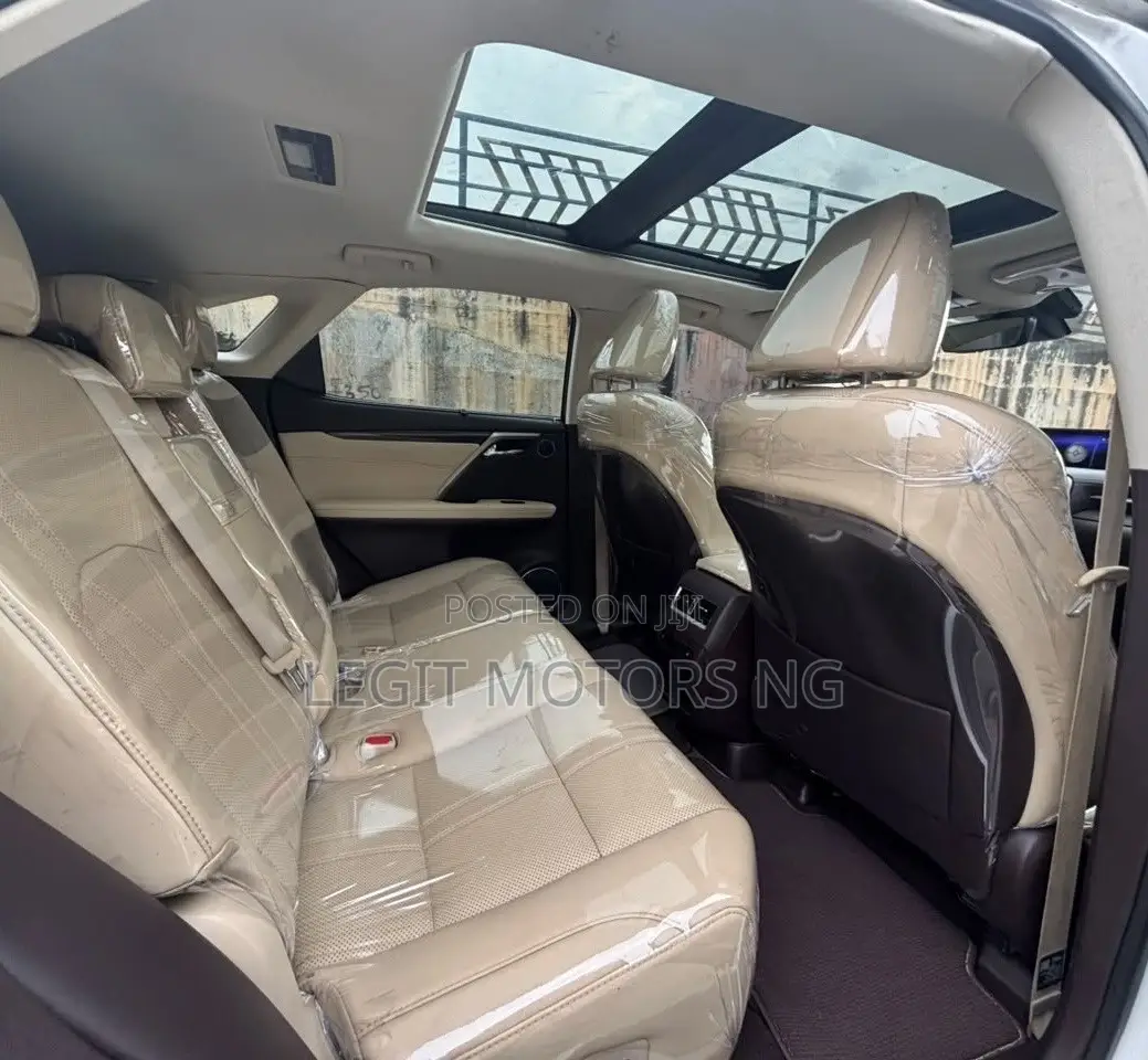 Lexus RX 350 AWD 2017 White