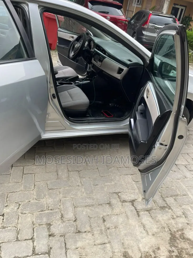 Toyota Corolla 2014 Silver