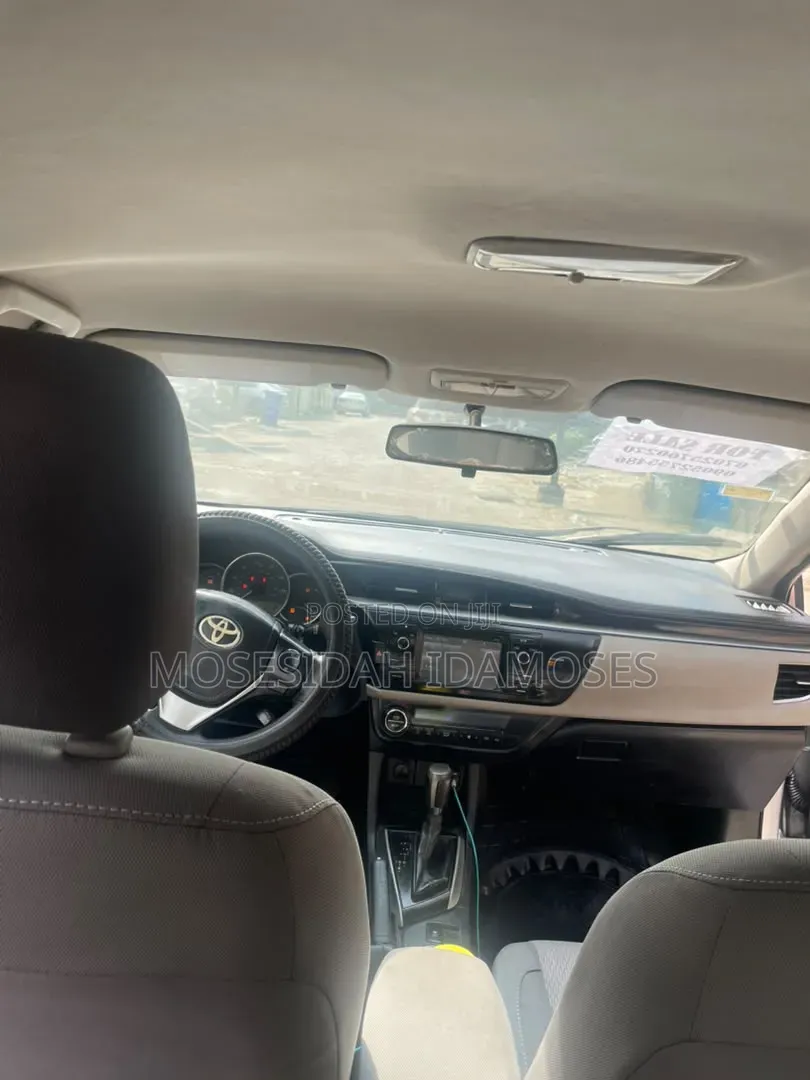 Toyota Corolla 2014 Silver