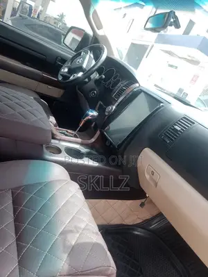 Toyota Tundra 2015 Black