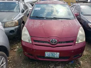 Toyota Corolla Verso 2005 Red
