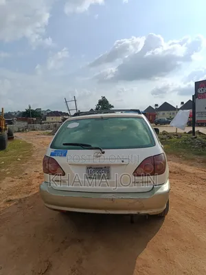Lexus RX 2026 Off white