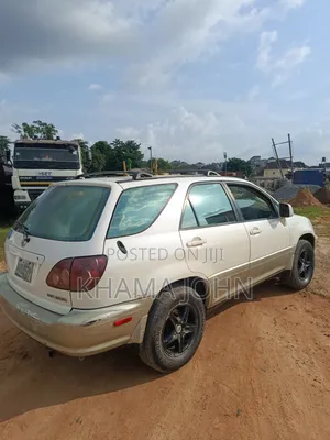 Lexus RX 2026 Off white