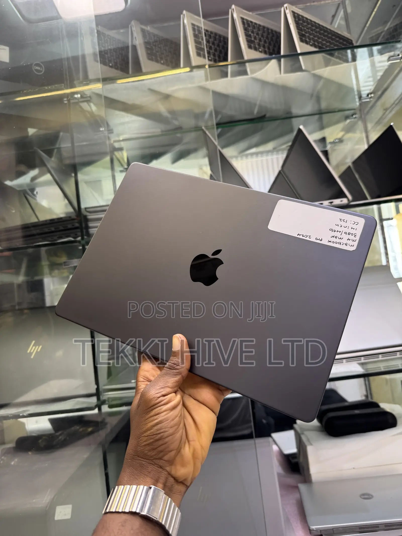 Laptop Apple MacBook Pro 2024 M4 Max 32GB Apple M4 Max SSD 4T