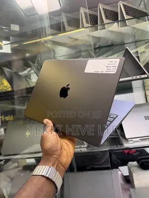 Laptop Apple MacBook Pro 2024 M4 Max 32GB Apple M4 Max SSD 4T