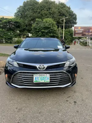 Toyota Avalon XLE Premium FWD Sedan (3.6L 6cyl 6A) 2016 Black