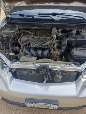 Toyota Matrix Standard FWD (1.8L 4cyl 5M) 2004 Silver