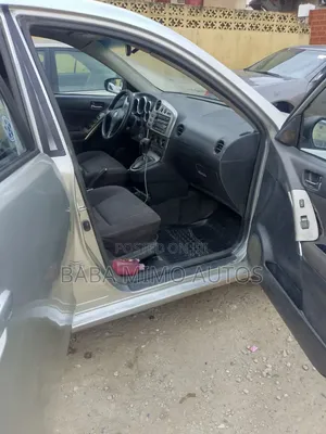 Toyota Matrix Standard FWD (1.8L 4cyl 5M) 2004 Silver