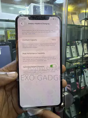 New Apple iPhone 11 Pro Max 64 GB Gold