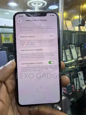 New Apple iPhone 11 Pro Max 256 GB Green