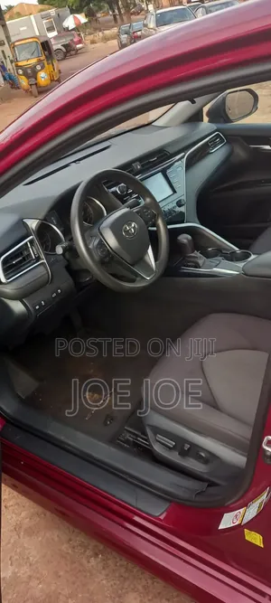 Toyota Camry 2018 Red