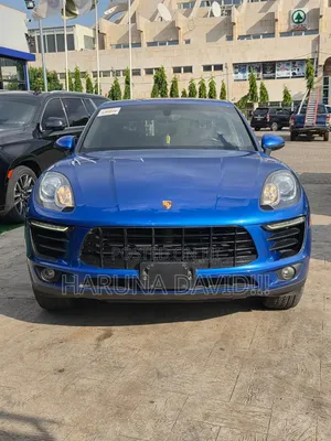 Porsche Macan 2016 Blue