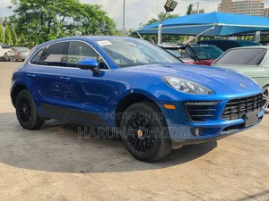 Porsche Macan 2016 Blue