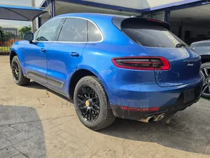 Porsche Macan 2016 Blue