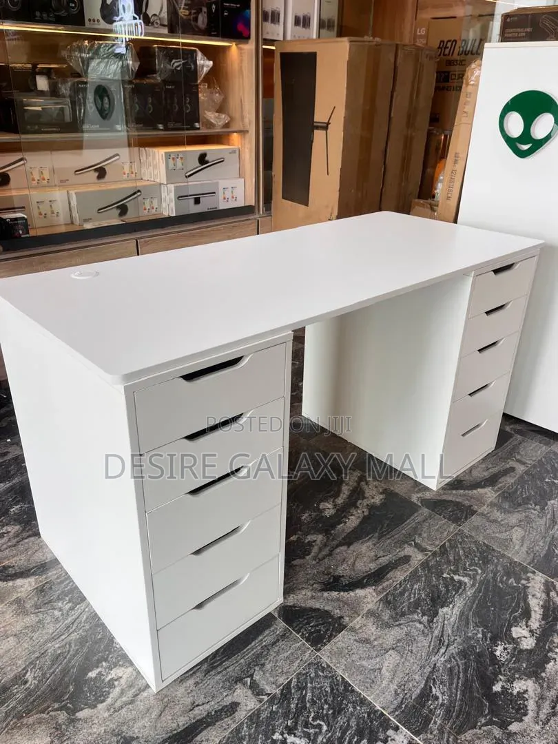 1.6m Table Top With Two Side Huge Drawers.