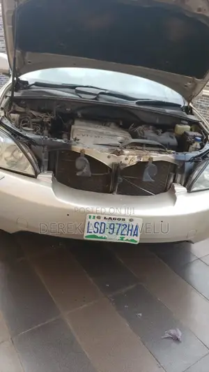 Lexus RX 300 2005 Gold